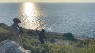 İzmir'de 14'ü çocuk 39 düzensiz göçmen yakalandı