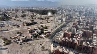 Tüm mahalle yerle bir olmuştu... Asrın felaketinden sonra ışıklar yeniden yandı