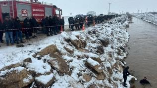 Harran'da otomobil sulama kanalına düştü! 4 kişi için kurtarma çalışması başlatıldı