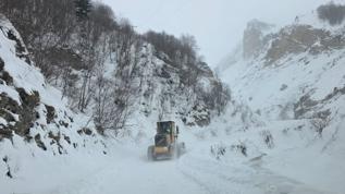 Artvin'de çığ alarmı! Ekipler bölgeye sevk edildi