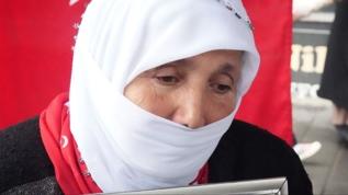 Soğuk havaya rağmen kararlılık: Muş'ta annelerin evlat nöbeti devam ediyor