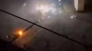 Arnavutköy'de patlama paniği: Elektrik kabloları araçlara zarar verdi