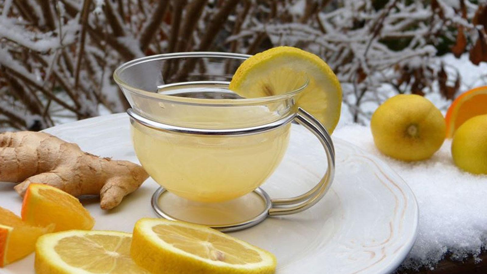 Bu bitkinin kökü, tozu tam bir şifa deposu! Zerdeçalın faydaları nelerdir?