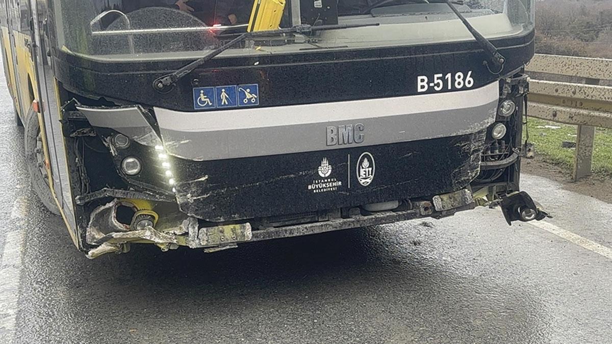 İETT otobüsü kontrolden çıktı! Yolcular yaralandı