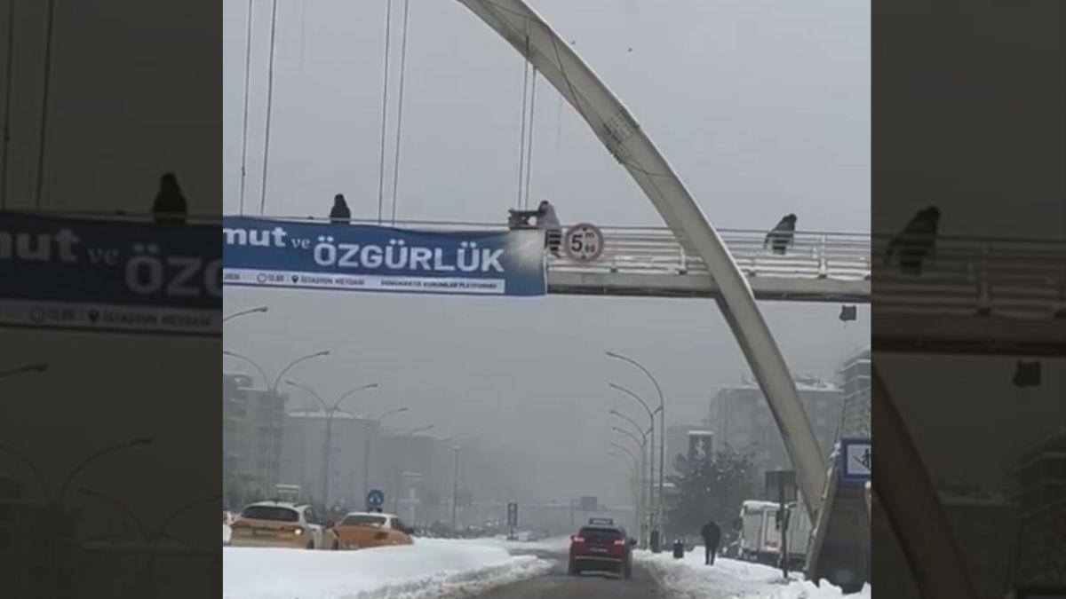 Kar topu atan çocukları öldüresiye dövdü! Şüpheli gözaltında