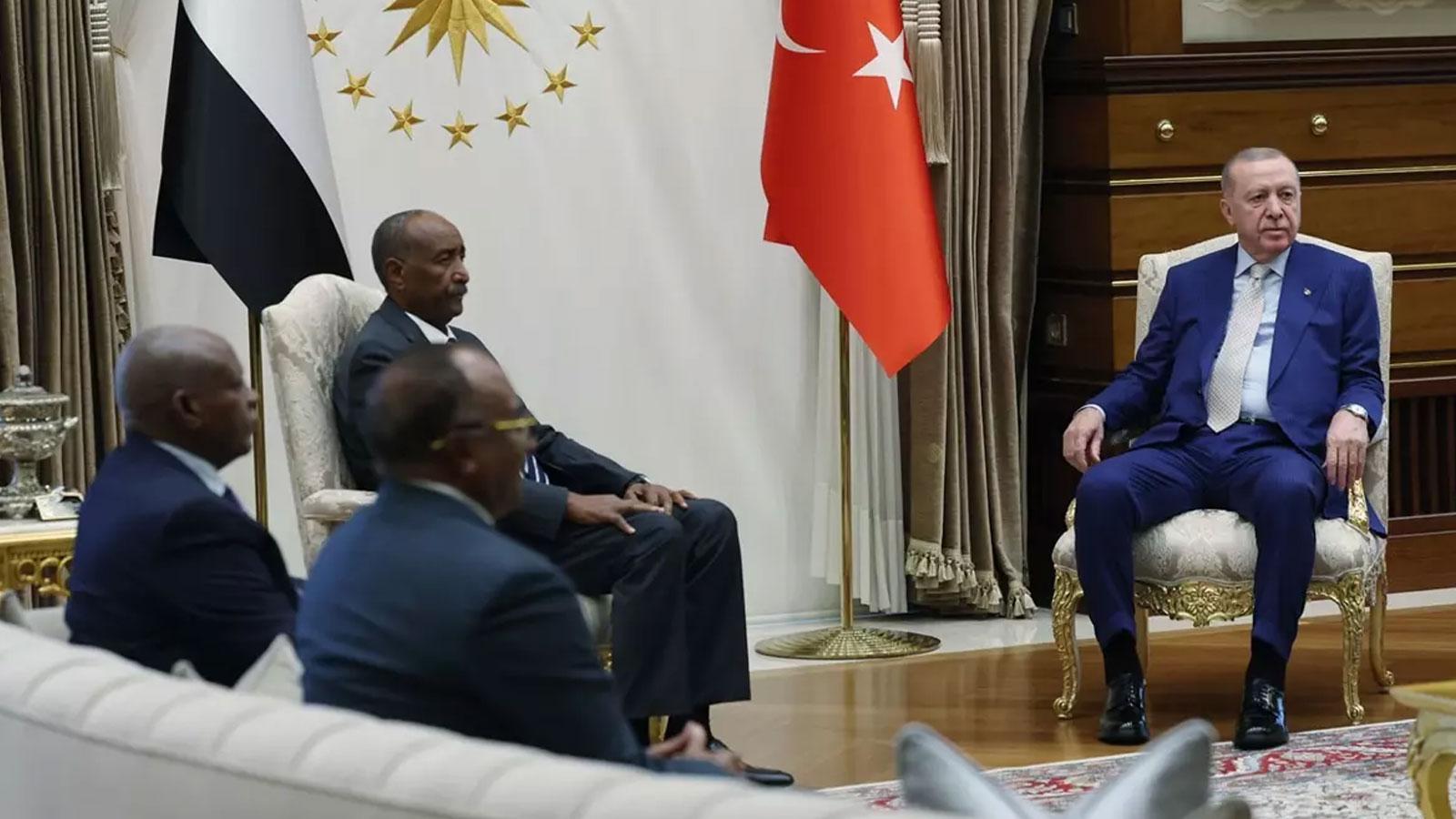 Ziyaretin zamanlamasına dikkat çekildi! Türkiye-Sudan ilişkilerinde büyük adım