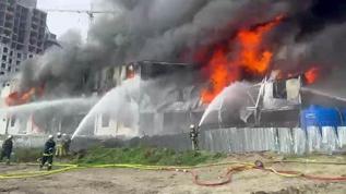 Esenyurt'ta işçi konteynerinde yangın