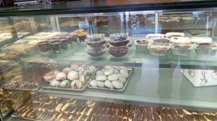 İlk ısırıkta hayrete düştü: Kurabiyenin içinden öyle bir şey çıktı ki