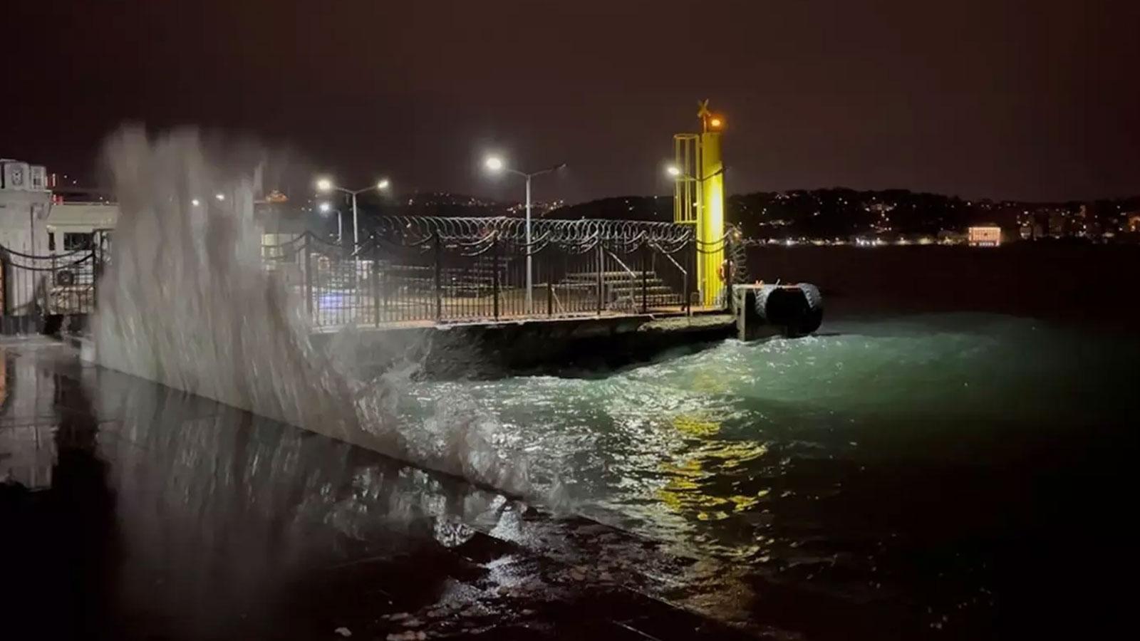 İstanbul'da kuvvetli rüzgar