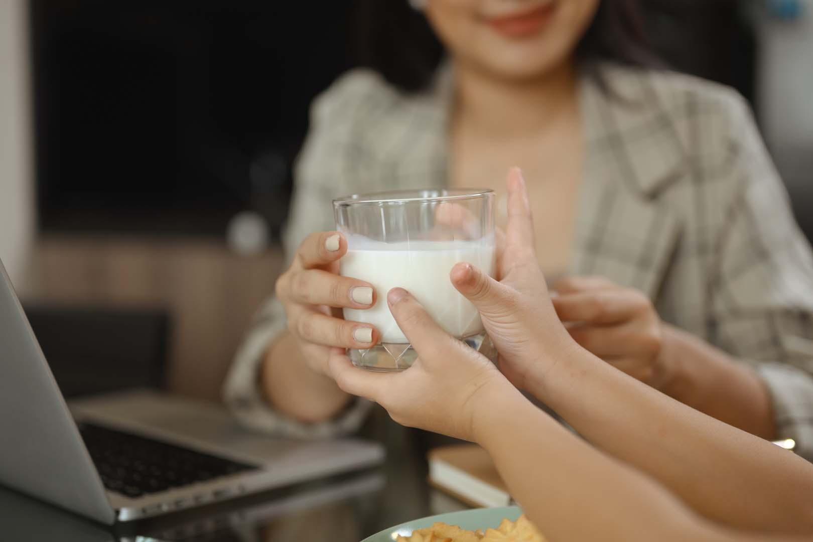 Neden aniden süt içmek istiyorsunuz? Bilim cevap veriyor