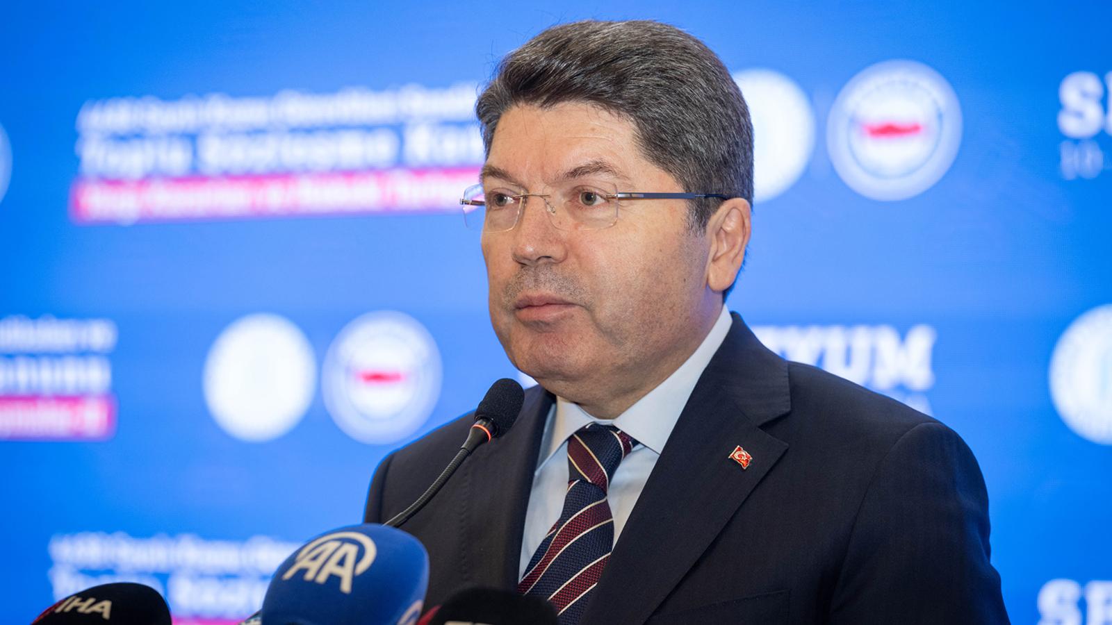 Bakan Tunç'tan Özgür Özel'e tepki... ''Meşruiyeti ülkemizi şikayet ederek aramayız''