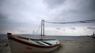 Çanakkale Boğazı'nda transit gemi trafiği çift yönlü durduruldu