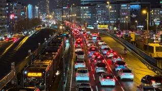 İstanbul'da trafik çilesi! Yoğunluk yüzde 85'e dayandı