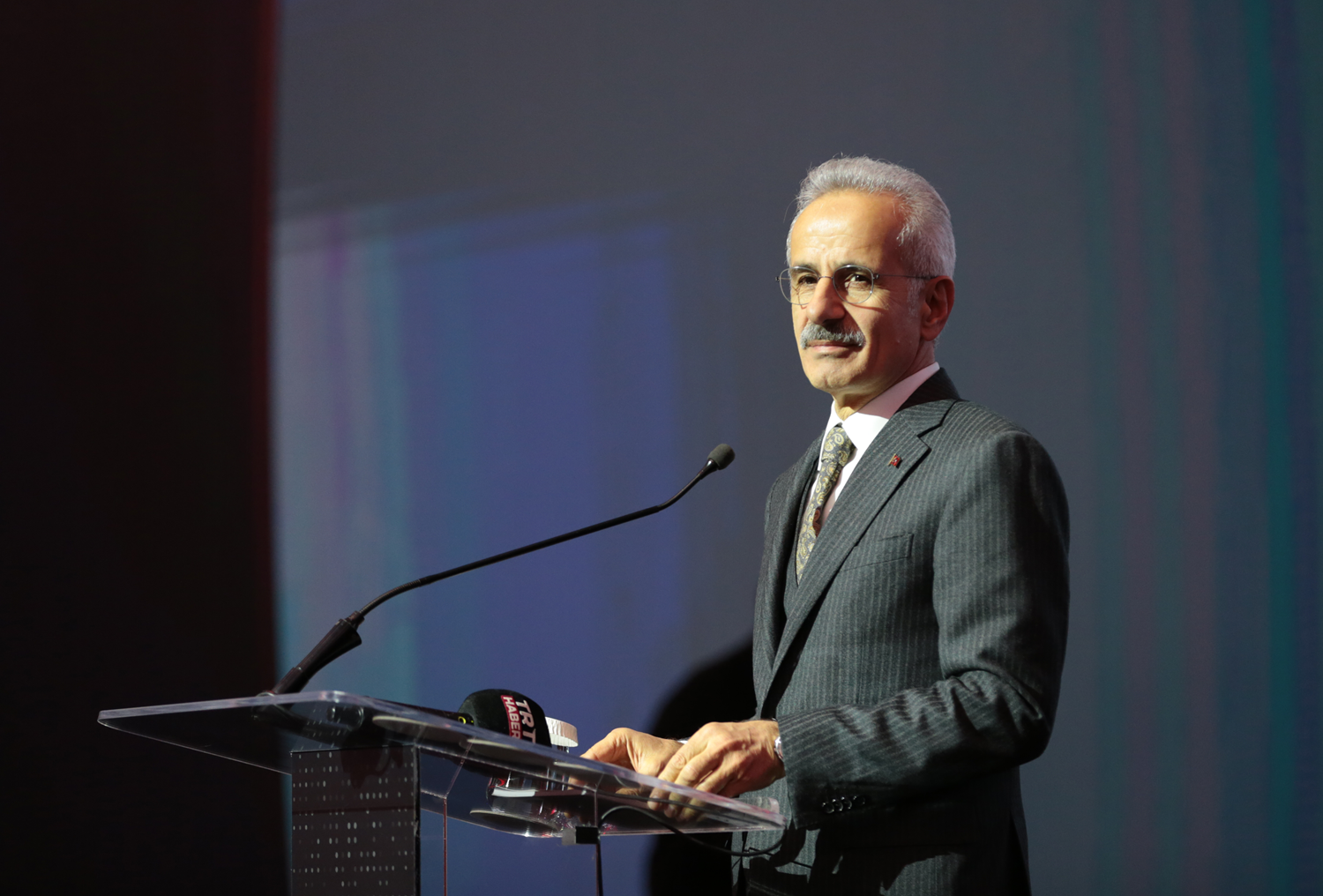 Bakan Uraloğlu: Dış hatlarda uçuş ağımızı 133 ülkede 356 noktaya yükselttik