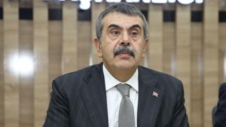 Bakan Tekin'den Özgür Özel'e tepki: Atatürk'ü seviyoruz, bu sığ siyasetten vazgeç