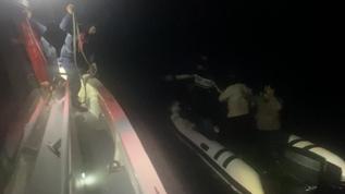 Çanakkale'de 8 düzensiz göçmen kurtarıldı