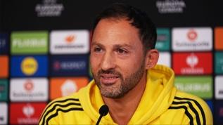 Domenico Tedesco basın toplantısında