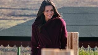 Uzak Şehir'in Alya'sı Sinem Ünsal bu kez annesiyle konuşuluyor! 'Güzellik genetikmiş'