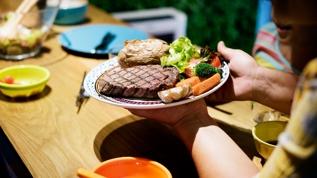 Et tüketimi yaşlılarda 100 yaşına ulaşma şansını artırıyor