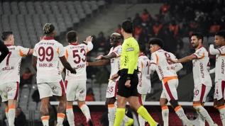 Galatasaray 3 puanı 3 golle aldı