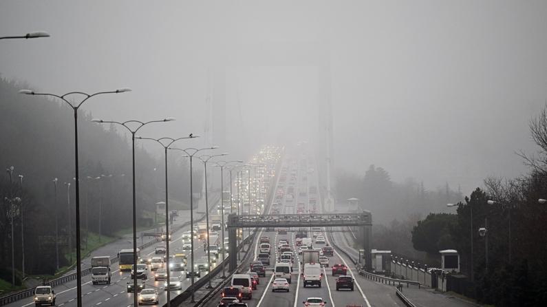 İstanbul'un bazı ilçelerinde sis etkili oldu