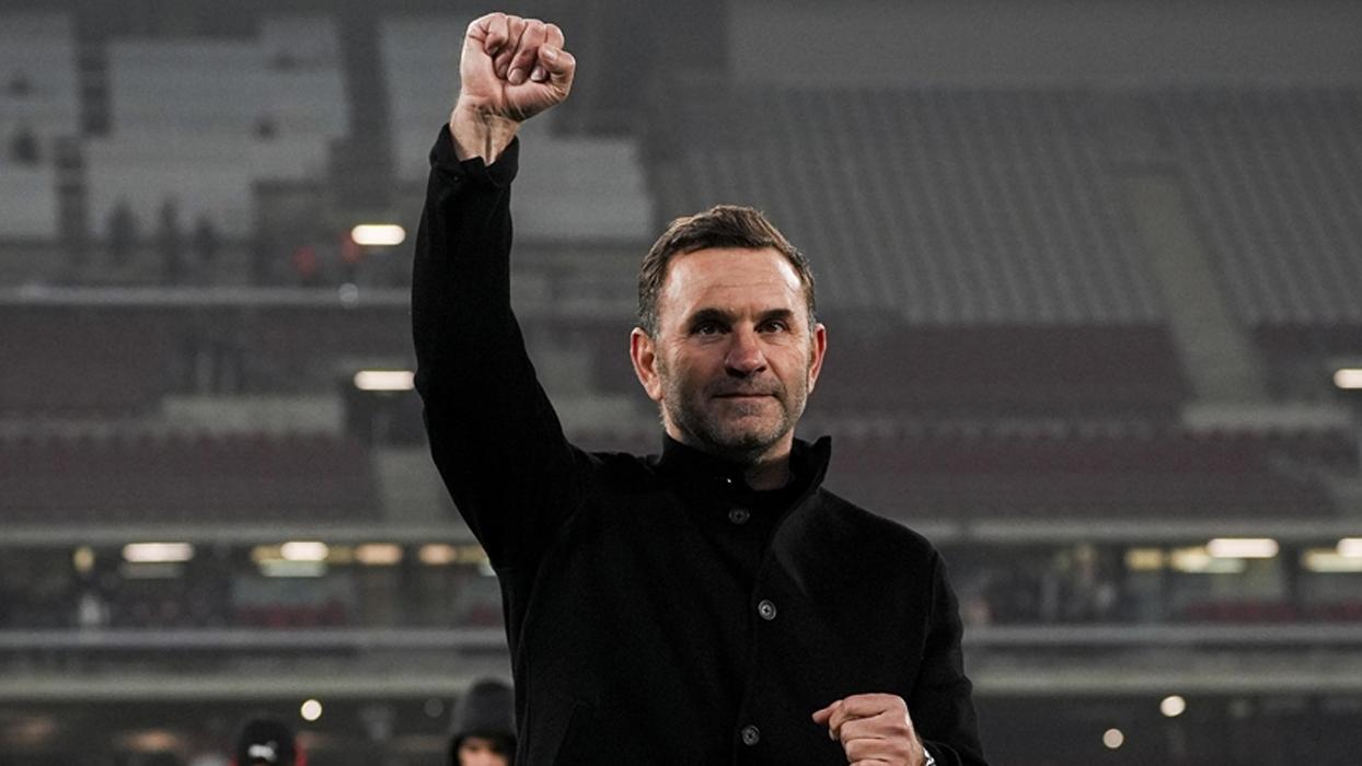 Okan Buruk, Süper Lig'de 50 deplasman galibiyetine en hızlı ulaşan teknik adam oldu