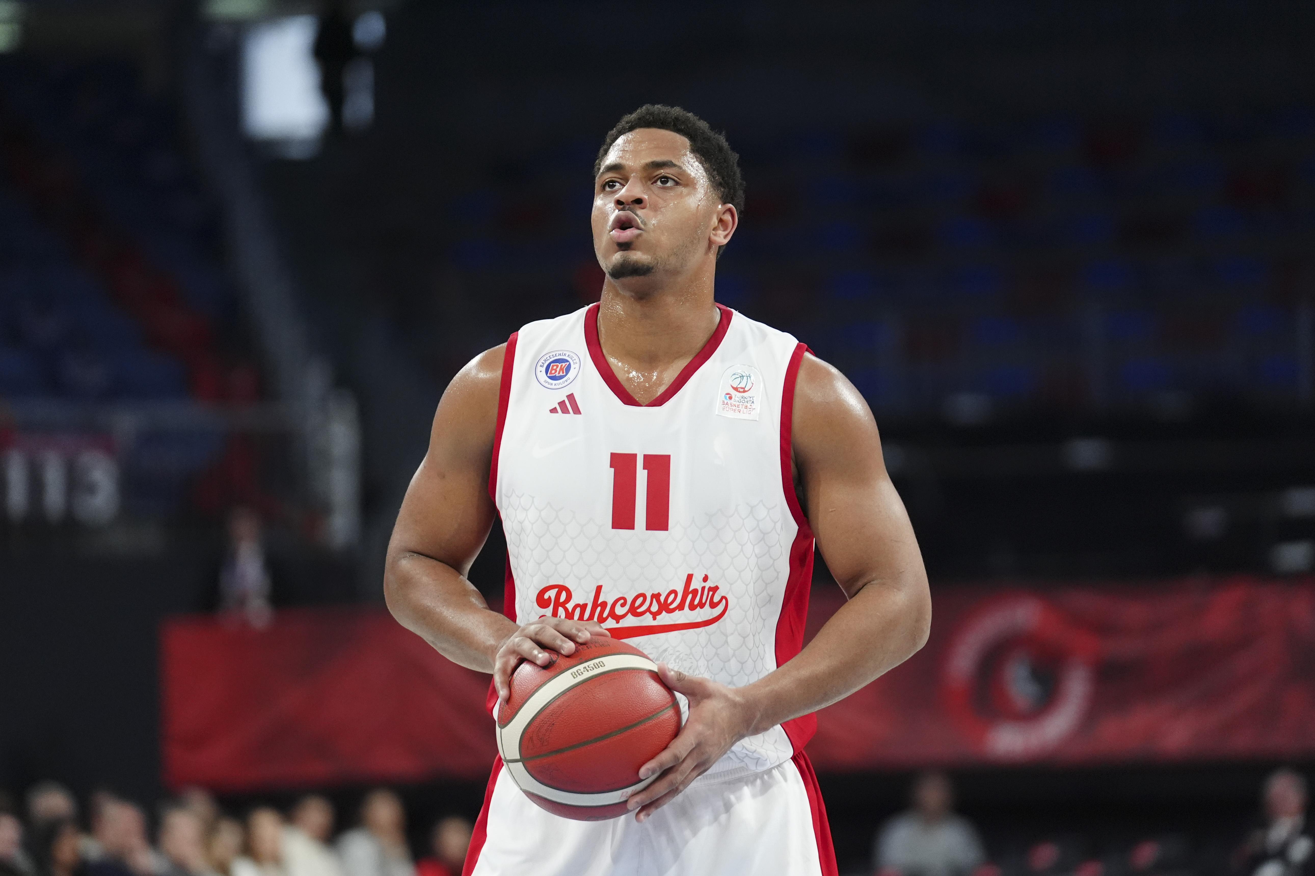 Bahçeşehir Koleji yarın sahasında Aris'i ağırlayacak