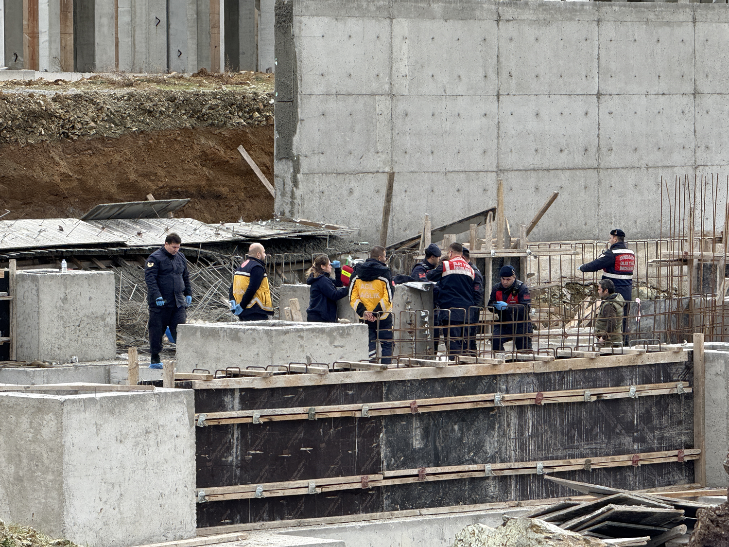 Bursa'da fabrika inşaatında kaza: Bir işçi hayatını kaybetti