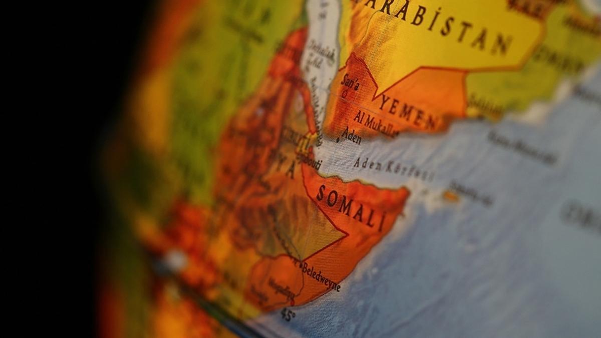 Somali'den kritik İsrail kararı! Soykırımcıya hava sahası kapatıldı
