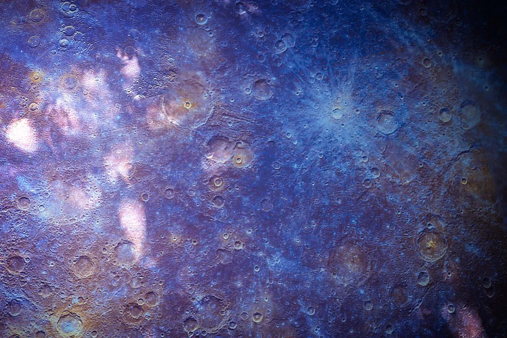 Merkür'deki parlak çizgiler gezegenin sırlarını açığa çıkarıyor