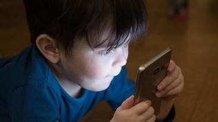 Bakanlıktan ebeveynlere "ekran süresi" uyarısı! Çocuklar için yaş yaş duyurdu