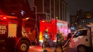 İstanbul'da metruk binada korkutan yangın