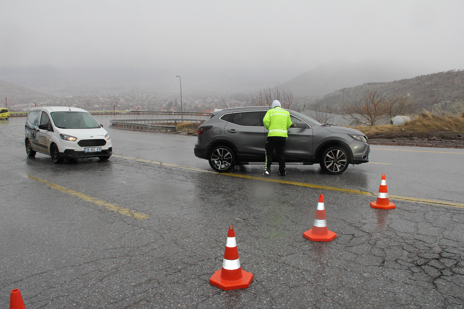 Kayseri-Malatya kara yolu ulaşıma kapatıldı