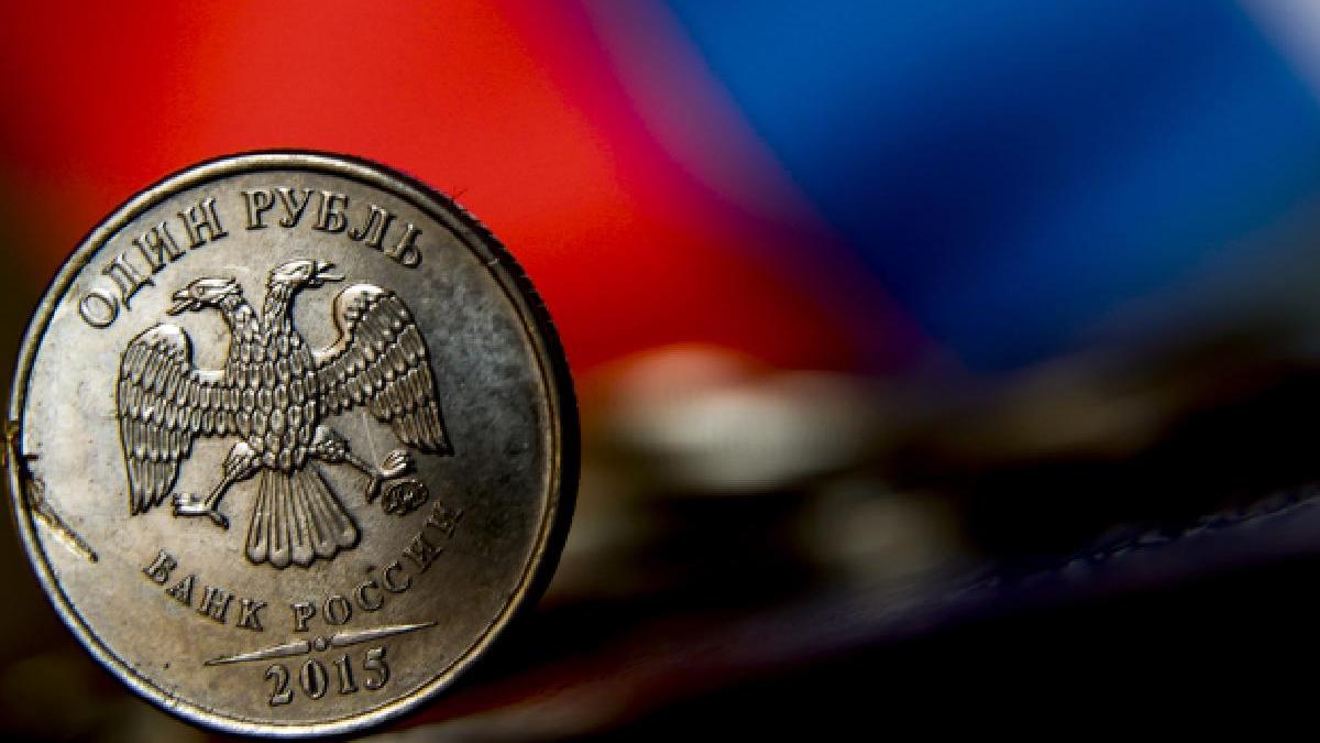 Rus rezervlerinde devasa artış! 833 milyar doları geçti