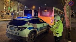 İstanbul'da İETT otobüsünün çarptığı yaya yaralandı