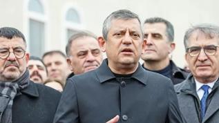 Özgür Özel, CHP'nin yardımını açıkladı: Depremzedeye 50 çöp kutusu gönderdim