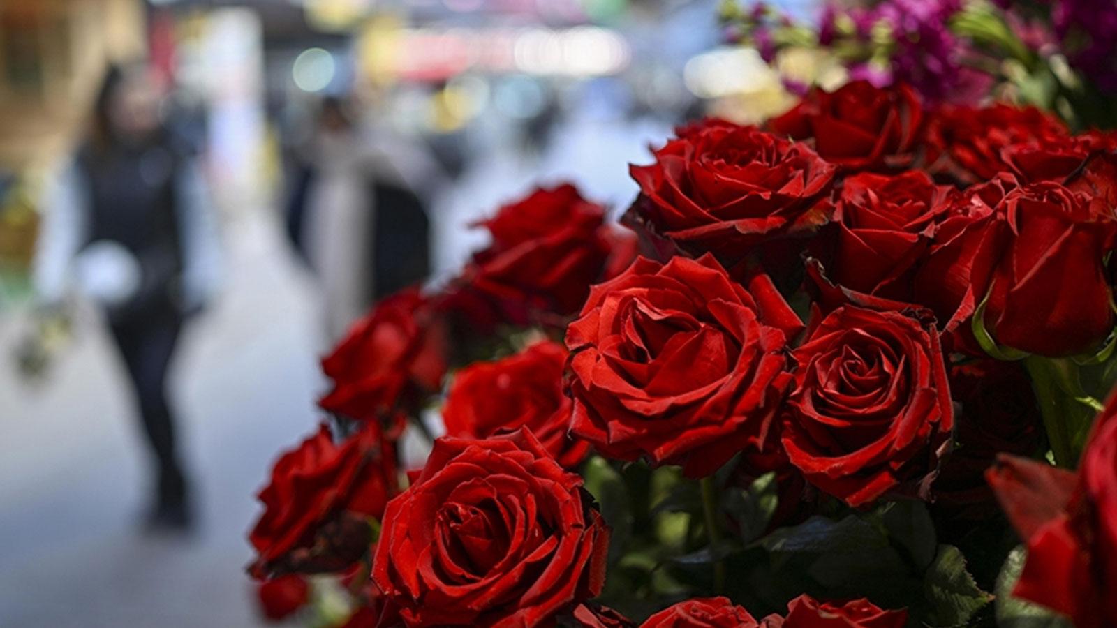 Sevgililer Gününde hangi hediyeler öne çıkıyor?