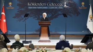 Belediye Başkanı'na kıyafet üzerinden çirkin hakaret! Emine Erdoğan: Hala mücadele etmemiz, aşmamız gereken bir ön yargı bariyeri var