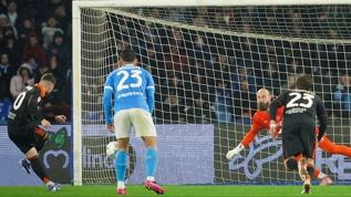 İtalya Kupası'nda sürpriz! Como, Napoli'yi eledi