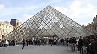 Louvre Müzesi yine tartışmaların odağında! Su sızıntısı nedeniyle ziyarete kapatıldı