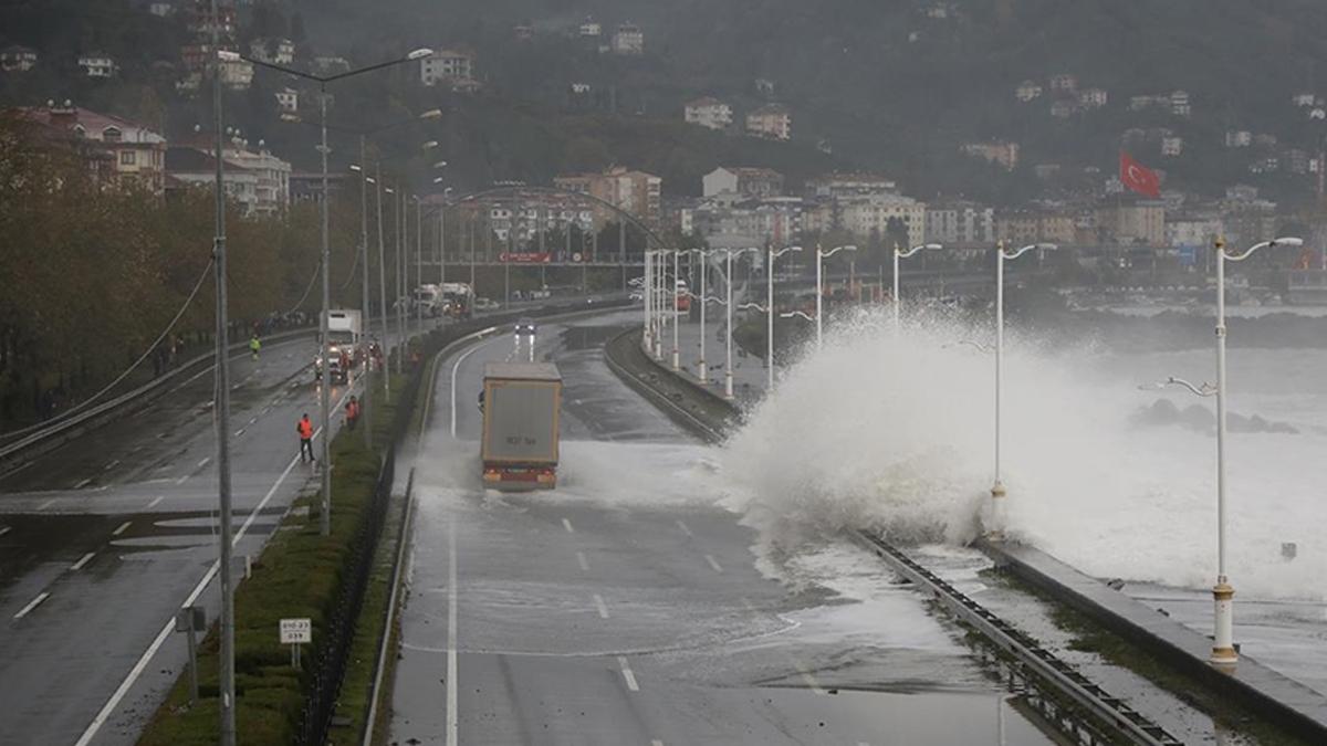 Meteoroloji'den bazı bölgeler için fırtına uyarısı: Gece saatlerinden itibaren o illerde etkili olacak