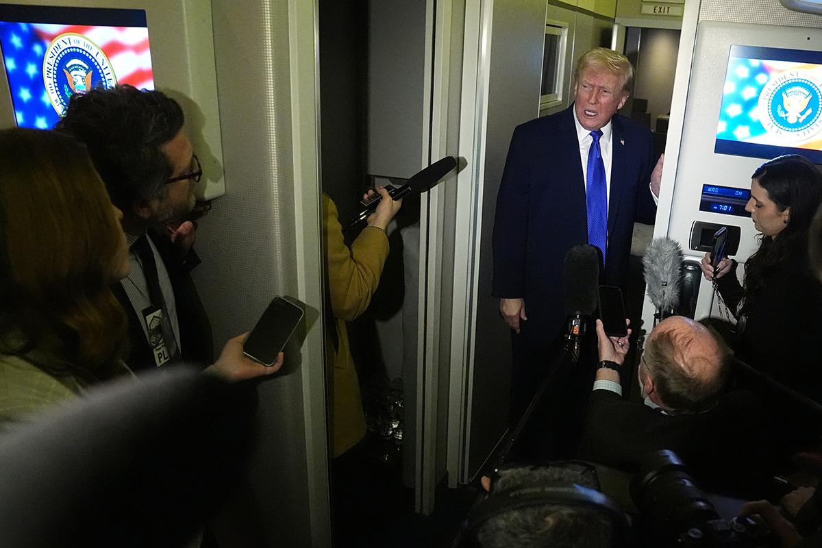 Trump'tan komşuya aba altından sopa: Sonuçlarını görmek istemezler