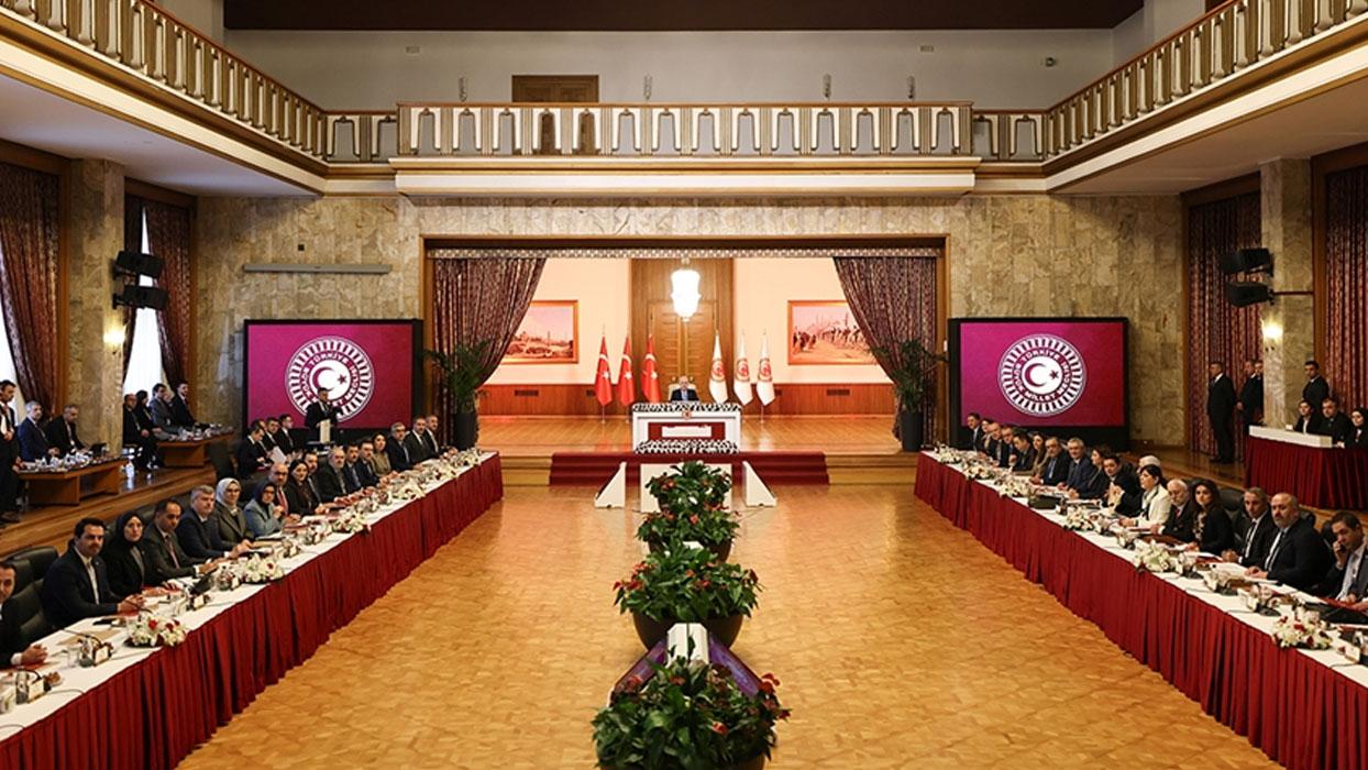 Komisyon raporu kabul edildi! TBMM Başkanı Kurtulmuş: Milletimiz, kardeşlik ve bütünleşme iradesine sahiptir