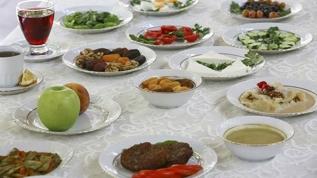 Ramazanda sağlıklı beslenme önerileri! İftar ve sahur için etkili tüyolar