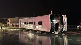 Samsun'da yolcu otobüsü devrildi, 6 kişi yaralandı