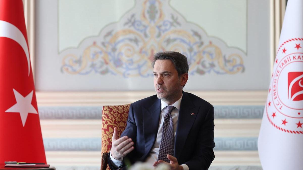 İstanbul'da doğal gaz ve nükleer zirve: Bakan Bayraktar Rusya Başbakan Yardımcısı Novak ile bir araya geldi