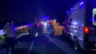 Adana'da otomobille traktörün çarpıştığı kazada 1'i ağır 6 kişi yaralandı