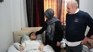 Bağcılar'da dehşet anları: Genç, darbedilen çocuğu kurtarmaya çalışırken bıçaklandı