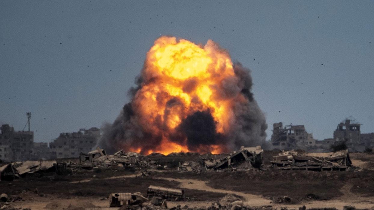 Katil İsrail ateşkese rağmen Gazze'de hava ve topçu saldırıları düzenledi