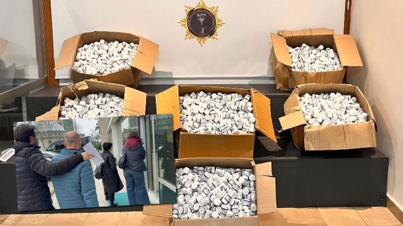 Anne-oğul 230 bin uyuşturucu hapla yakalandı